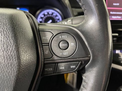 Used 2023 Toyota Camry SE image 30