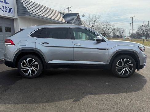 Used 2022 Volkswagen Atlas Cross Sport SEL image 8