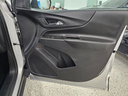 Used 2021 Chevrolet Equinox LT w/ Driver Convenience Package AWD/4WD image 27