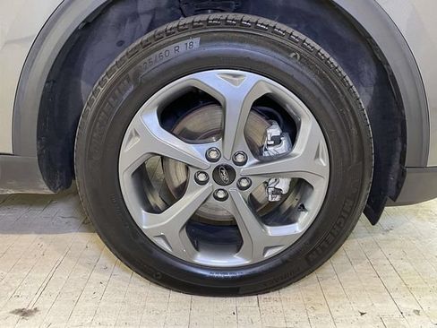 Used 2025 Ford Escape ST-Line Select AWD/4WD image 10