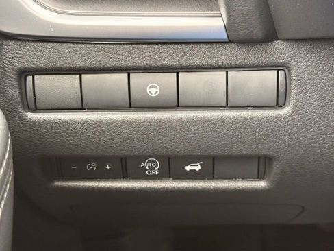 New 2026 Nissan Rogue SV AWD/4WD image 30