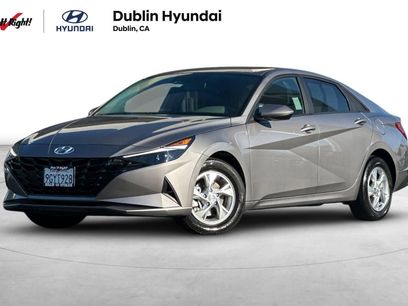 Used 2023 Hyundai Elantra SE