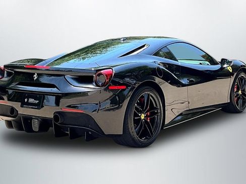 Used 2019 Ferrari 488 GTB RWD image 7