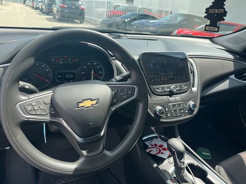 Used 2023 Chevrolet Malibu LT w/ Driver Confidence Package FWD image 10