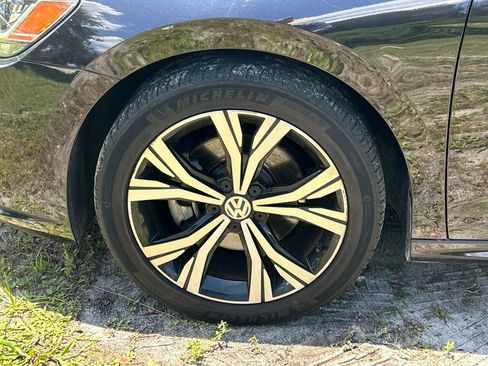 Used 2021 Volkswagen Passat 2.0T SE FWD image 52