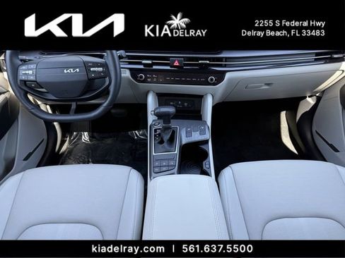 Used 2026 Kia Sportage EX w/ EX Panorama Roof Package image 13