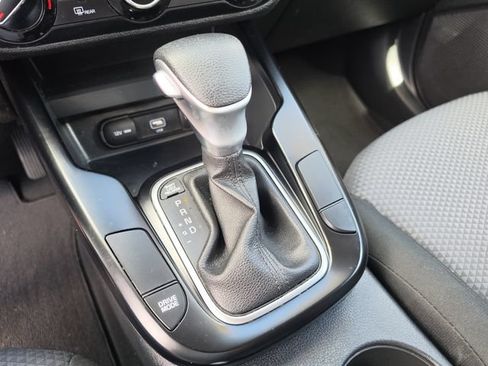 Used 2021 Kia Soul LX FWD image 32