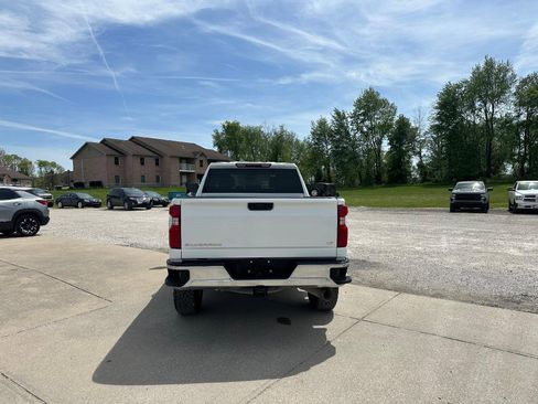 Used 2023 Chevrolet Silverado 2500 LT w/ Convenience Package AWD/4WD image 6