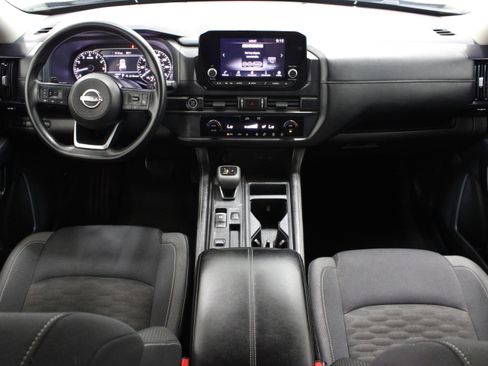 Used 2024 Nissan Pathfinder S FWD image 28