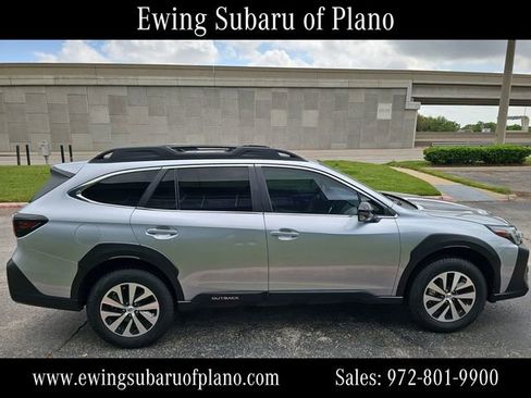 Used 2025 Subaru Outback Premium image 6