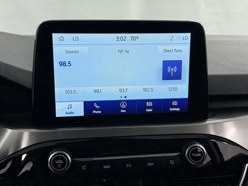 Used 2022 Ford Escape Titanium AWD/4WD image 25