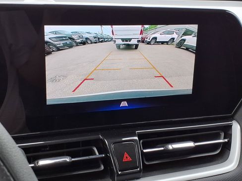 Used 2025 Chevrolet TrailBlazer LT AWD/4WD image 22