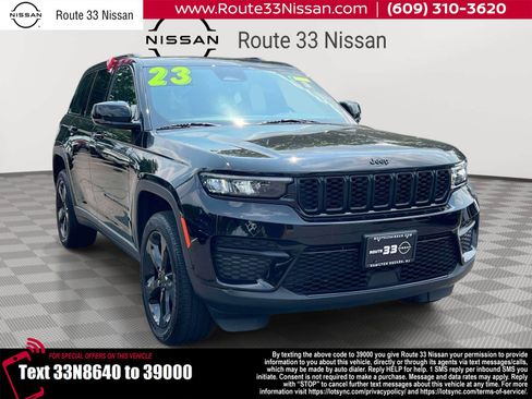 Used 2023 Jeep Grand Cherokee Altitude AWD/4WD image 1