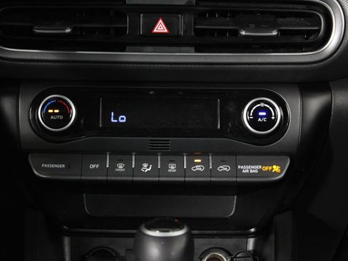 Certified 2022 Hyundai Kona Limited FWD image 22