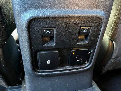 Used 2023 Ford Bronco Wildtrak image 24