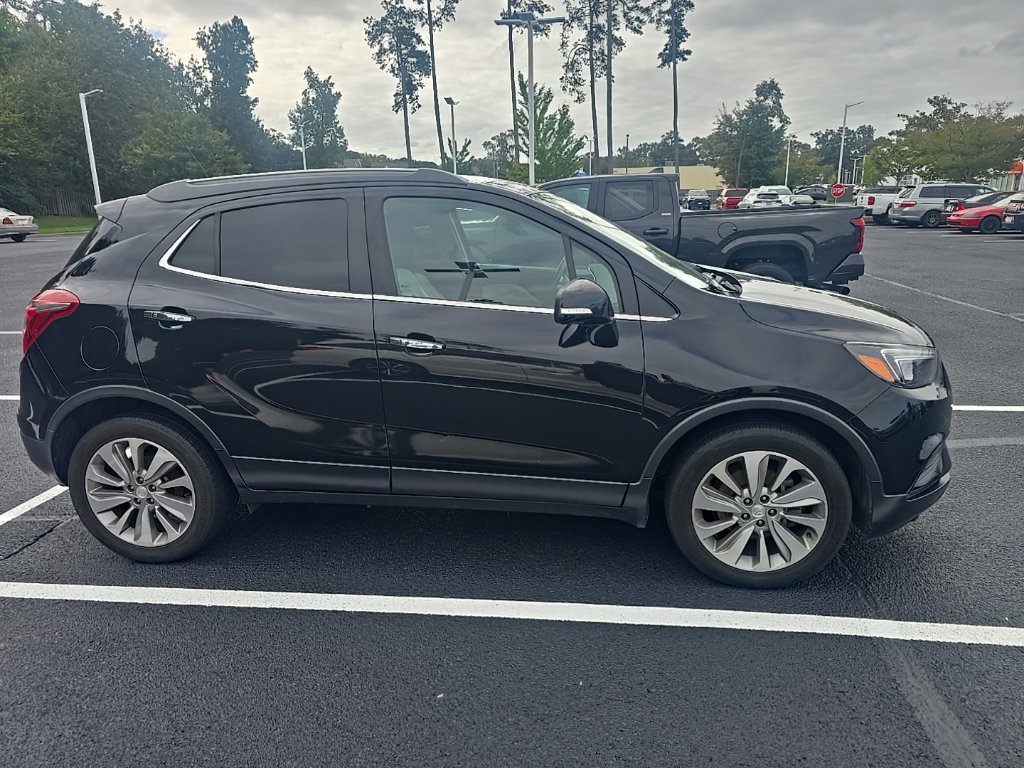 Used 2017 Buick Encore Preferred FWD image 4