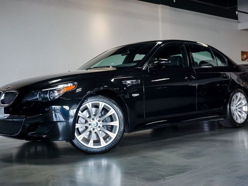 Used 2007 BMW M5 RWD image 1