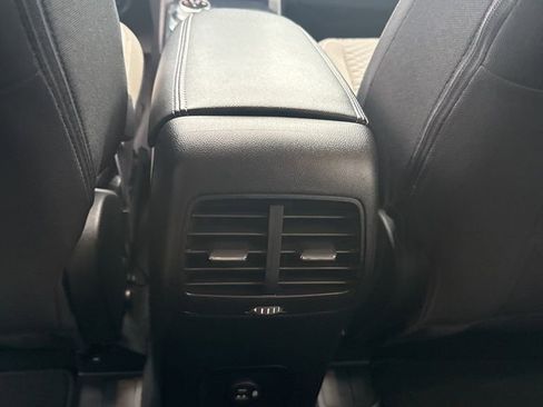 Certified 2022 Ford Escape SE w/ Convenience Package image 56