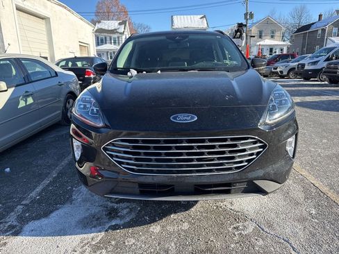 Used 2022 Ford Escape Titanium w/ Titanium Elite Package image 2