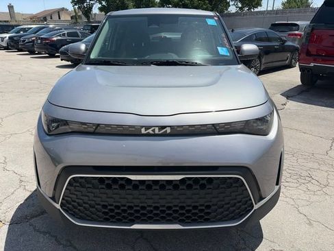 Used 2025 Kia Soul S FWD image 5