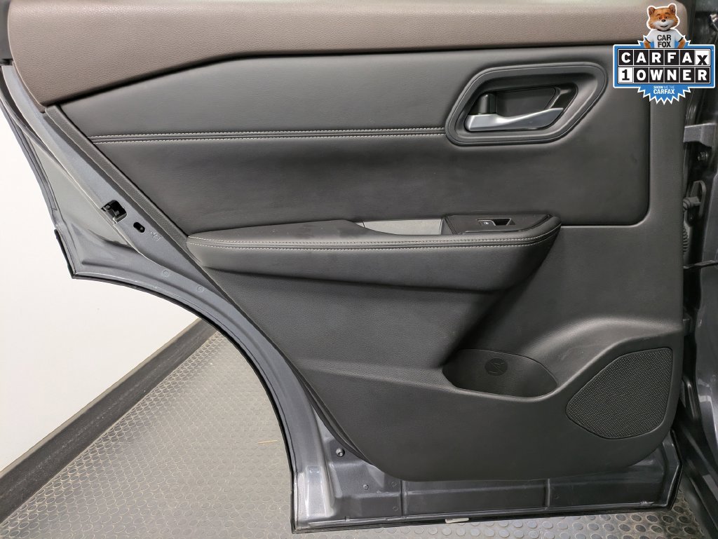 Used 2023 Nissan Rogue SL AWD/4WD image 23
