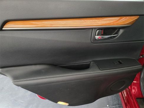 Used 2013 Lexus ES 300h w/ Luxury Pkg image 19