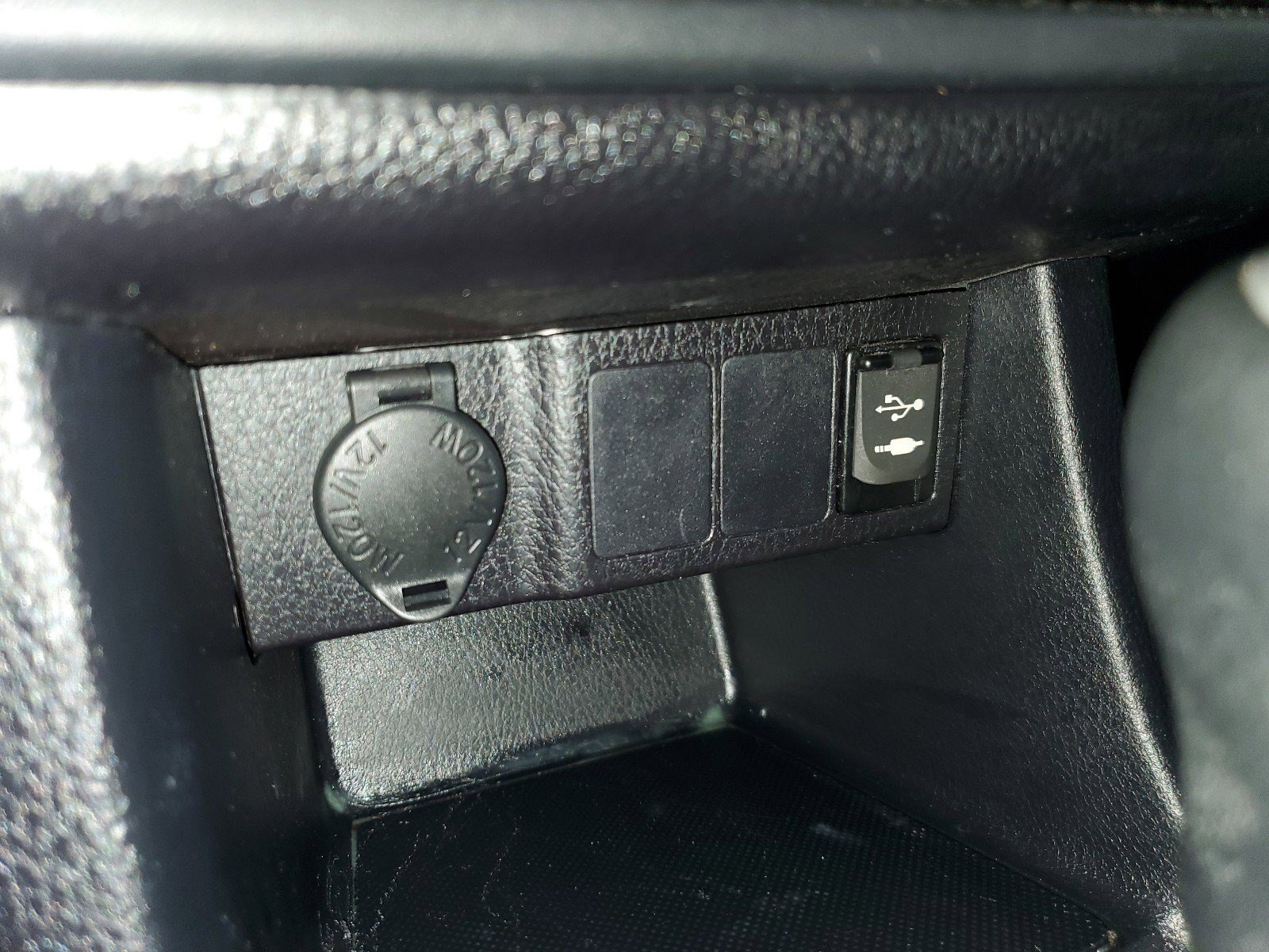 Used 2019 Toyota Corolla LE FWD image 30