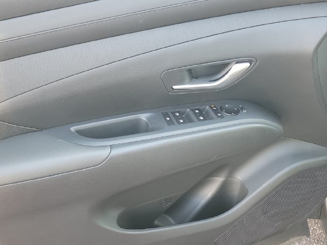 Certified 2025 Hyundai Tucson SEL AWD/4WD image 8