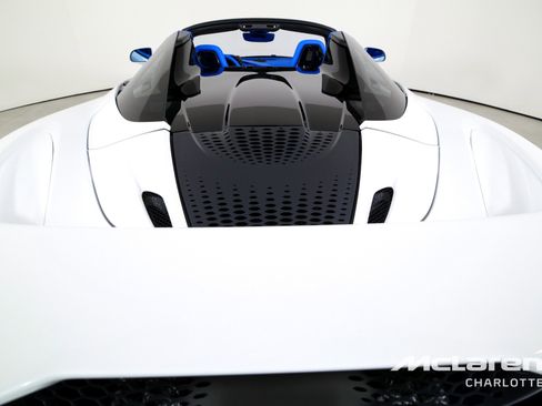 New 2026 McLaren 750S Spider RWD image 25