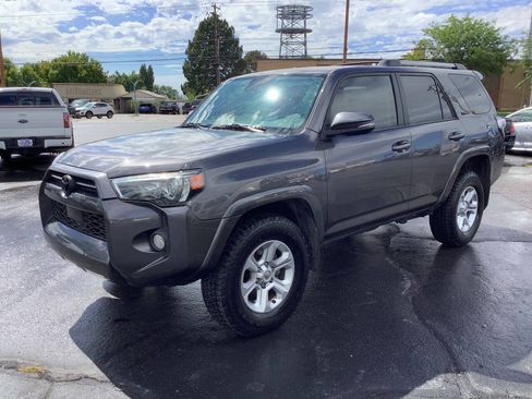 Used 2020 Toyota 4Runner SR5 Premium AWD/4WD image 6