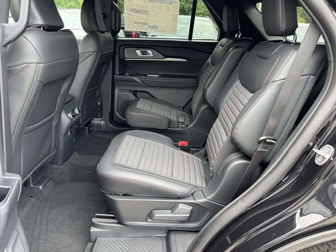 New 2026 Ford Explorer ST-Line w/ ST-Line Street Pack AWD/4WD image 17