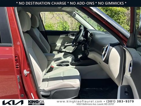 Used 2022 Kia Soul LX FWD image 16