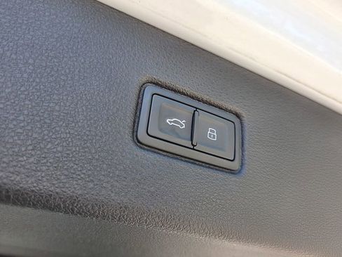 Used 2023 Audi Q7 2.0T Premium Plus AWD/4WD image 20