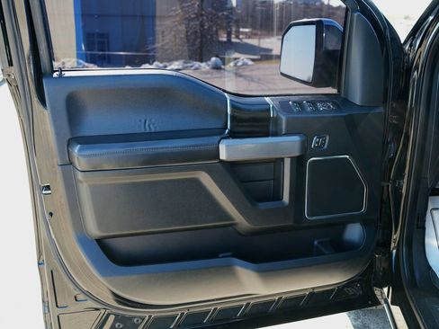 Used 2018 Ford F150 Platinum w/ Equipment Group 701A Luxury image 21