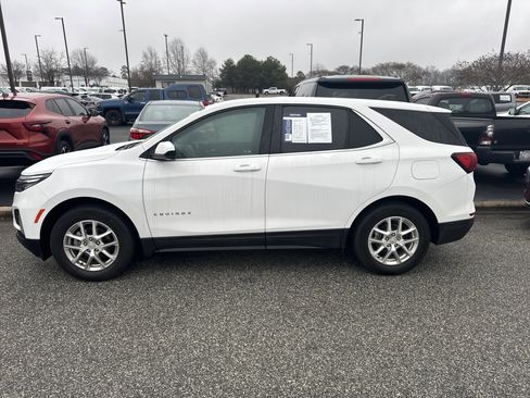 Certified 2024 Chevrolet Equinox LT w/ LPO, Floor Liner Package image 7