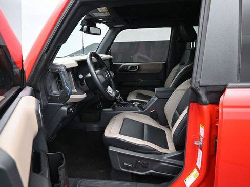 Used 2024 Ford Bronco Wildtrak AWD/4WD image 9