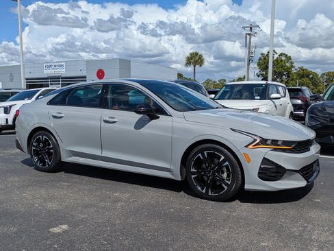 Certified 2023 Kia K5 GT-Line image 2