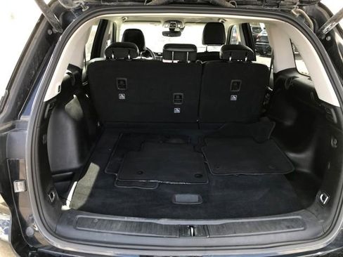 Used 2023 Jeep Grand Cherokee Limited image 20