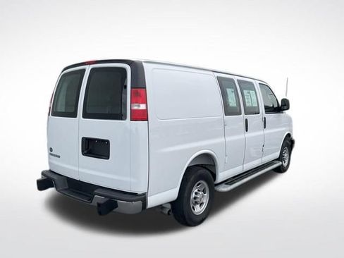 Used 2025 Chevrolet Express 2500 w/ Driver Convenience Package RWD image 14