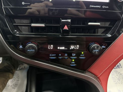 Used 2021 Toyota Camry XSE AWD/4WD image 16