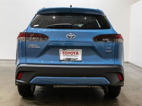 New 2026 Toyota Corolla Cross LE AWD/4WD image 8
