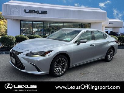 Used 2024 Lexus ES 300h Ultra Luxury w/ Accessory Package (Z1)