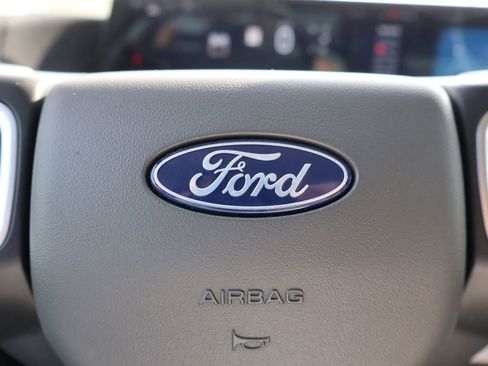 Certified 2025 Ford Expedition Active AWD/4WD image 28
