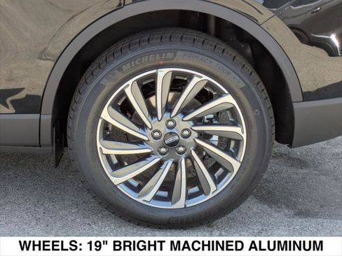 New 2025 Lincoln Corsair Reserve image 6