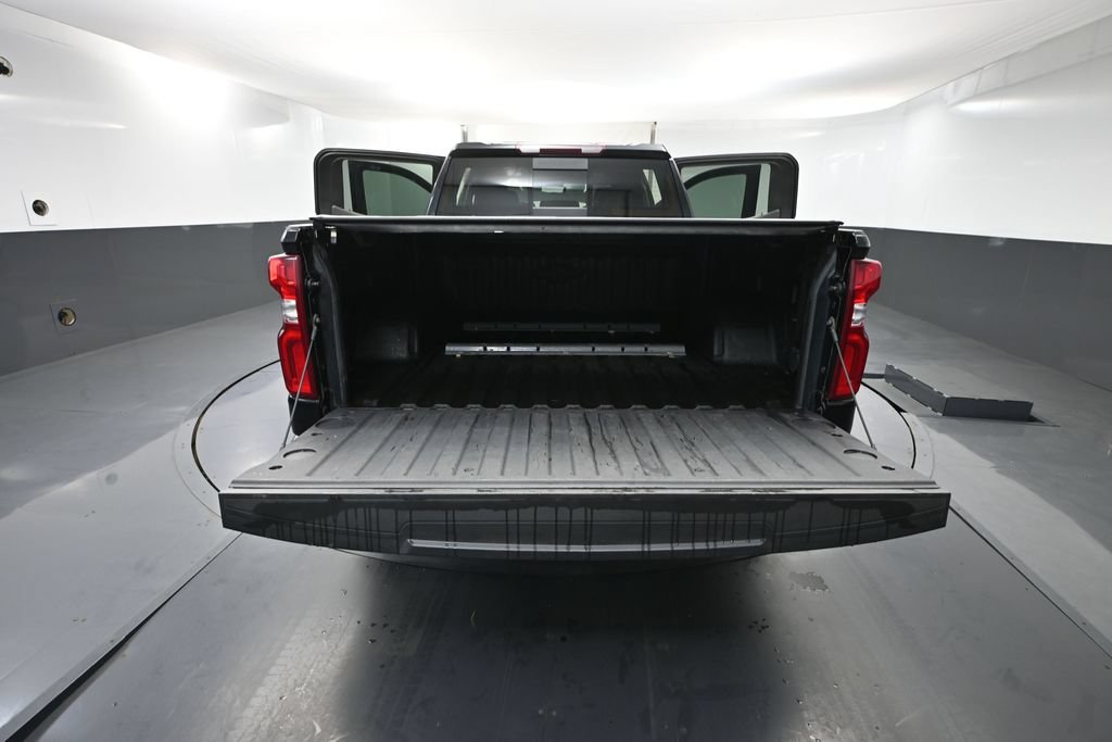 Used 2024 Chevrolet Silverado 1500 RST AWD/4WD image 32