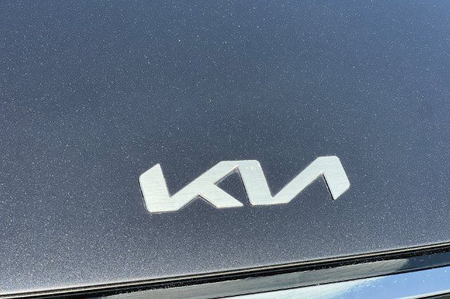 Used 2025 Kia K4 EX FWD image 36