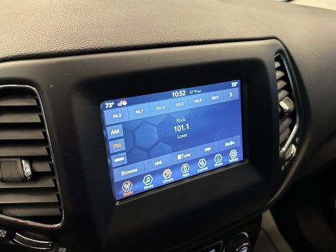 Used 2020 Jeep Compass Sport AWD/4WD image 12