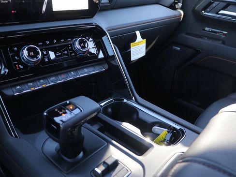 New 2026 GMC Sierra 1500 AT4 w/ AT4 Premium Package image 23