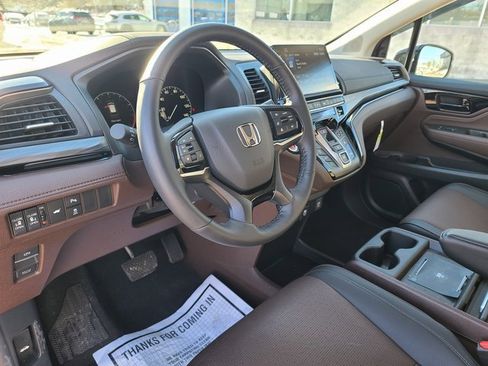 Certified 2025 Honda Odyssey Elite image 9
