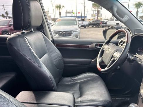 Used 2018 Lexus GX 460 image 10